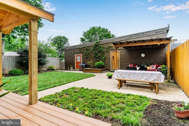 114 THIRD STREET, Boiling Springs, PA 17007