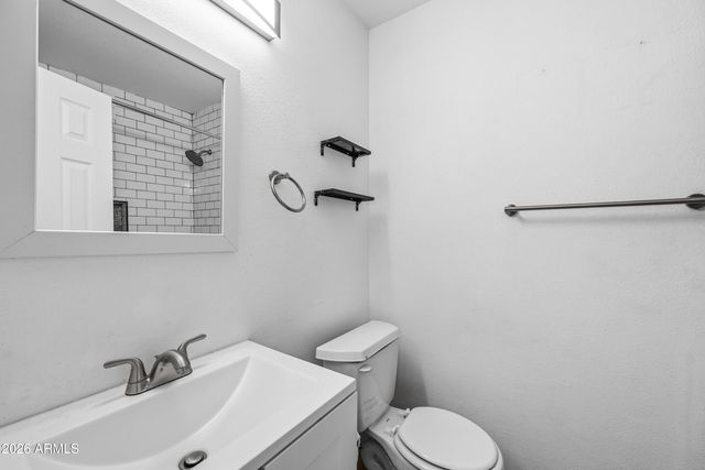 6820 S Snyder Lane, Tempe, AZ 85283