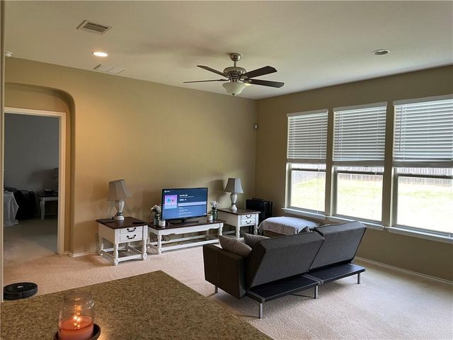 850 Apricot DR, Kyle, TX 78640