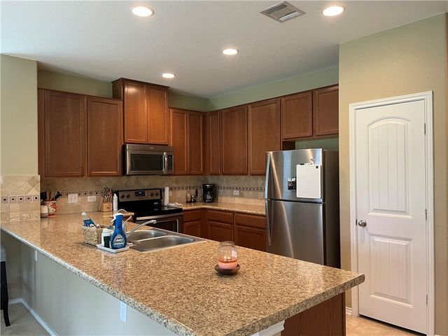 850 Apricot DR, Kyle, TX 78640