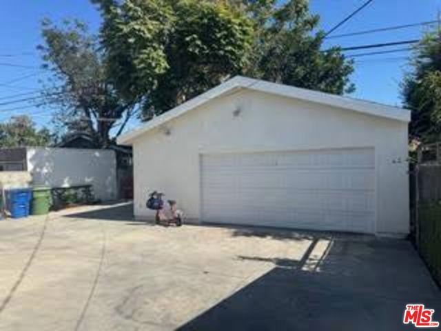 1108 W 60th Place, Los Angeles, CA 90044