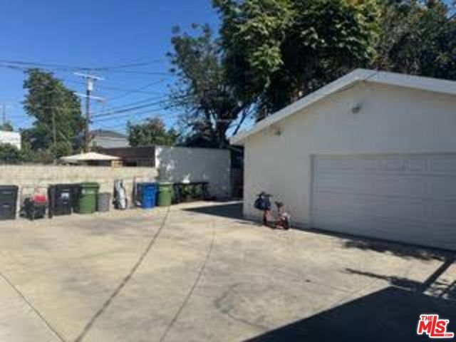 1108 W 60th Place, Los Angeles, CA 90044