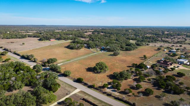 2444 PURGATORY RD, New Braunfels, TX 78132