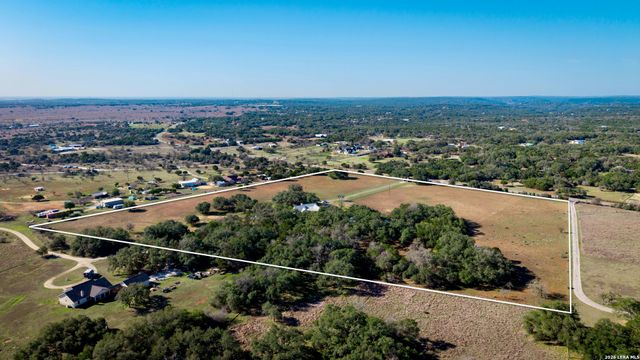 2444 PURGATORY RD, New Braunfels, TX 78132