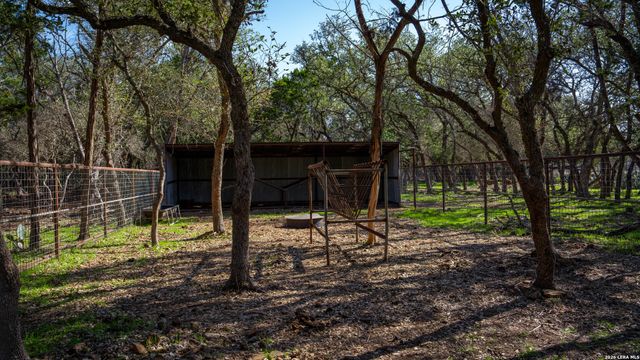 2444 PURGATORY RD, New Braunfels, TX 78132