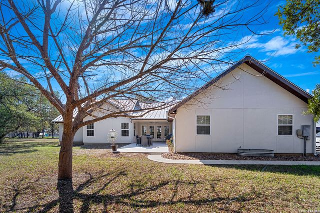 2444 PURGATORY RD, New Braunfels, TX 78132