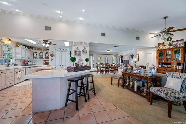2444 PURGATORY RD, New Braunfels, TX 78132