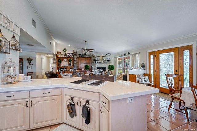 2444 PURGATORY RD, New Braunfels, TX 78132