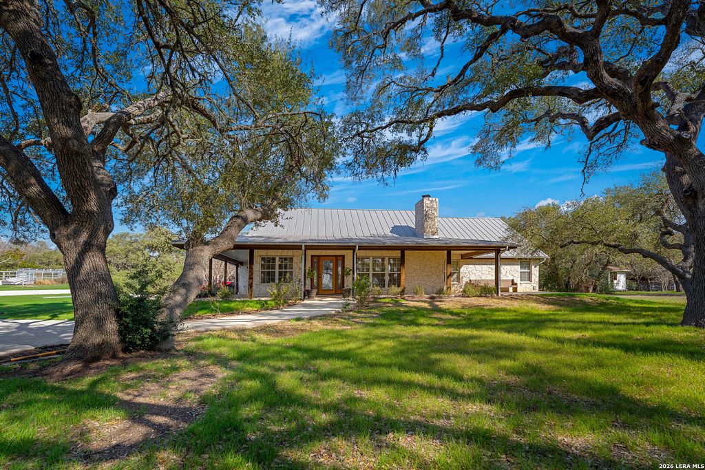 2444 PURGATORY RD, New Braunfels, TX 78132
