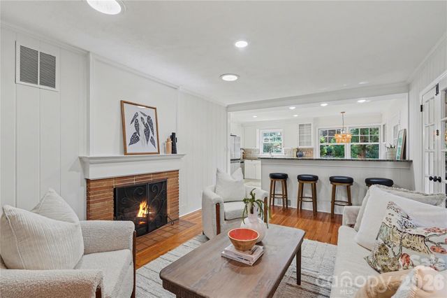 470 Livingston Drive, Charlotte, NC 28211