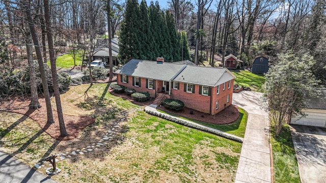 470 Livingston Drive, Charlotte, NC 28211