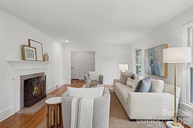 470 Livingston Drive, Charlotte, NC 28211