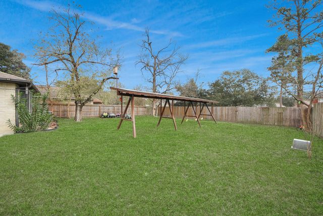 10007 Loch Dane Drive, Houston, TX 77070