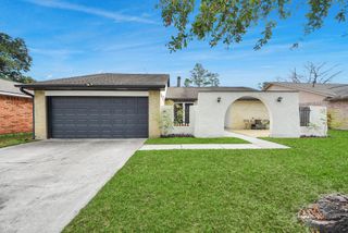 10007 Loch Dane Drive, Houston, TX 77070