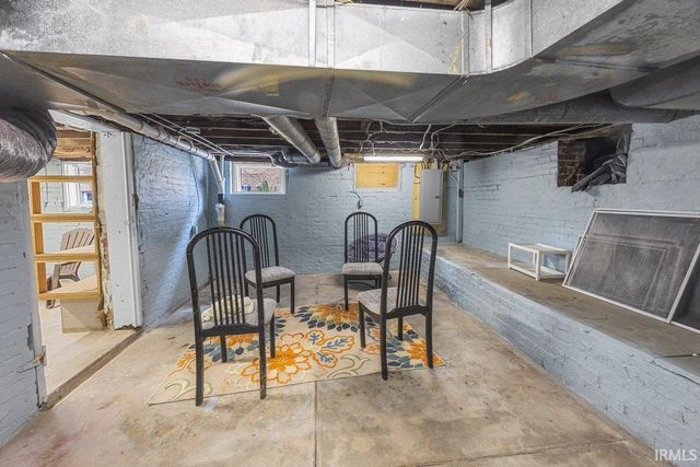 307 N Washington Street, Huntingburg, IN 47542