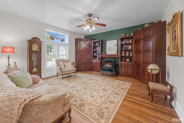 307 N Washington Street, Huntingburg, IN 47542