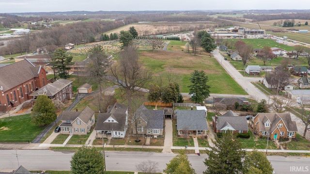 307 N Washington Street, Huntingburg, IN 47542