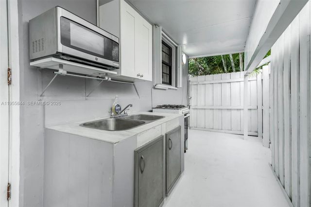 7630 Plantation Blvd, Miramar, FL 33023