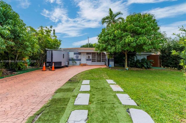 7630 Plantation Blvd, Miramar, FL 33023