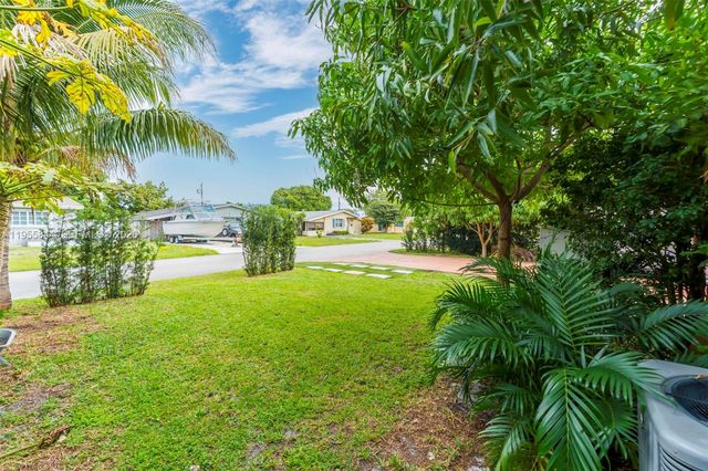7630 Plantation Blvd, Miramar, FL 33023