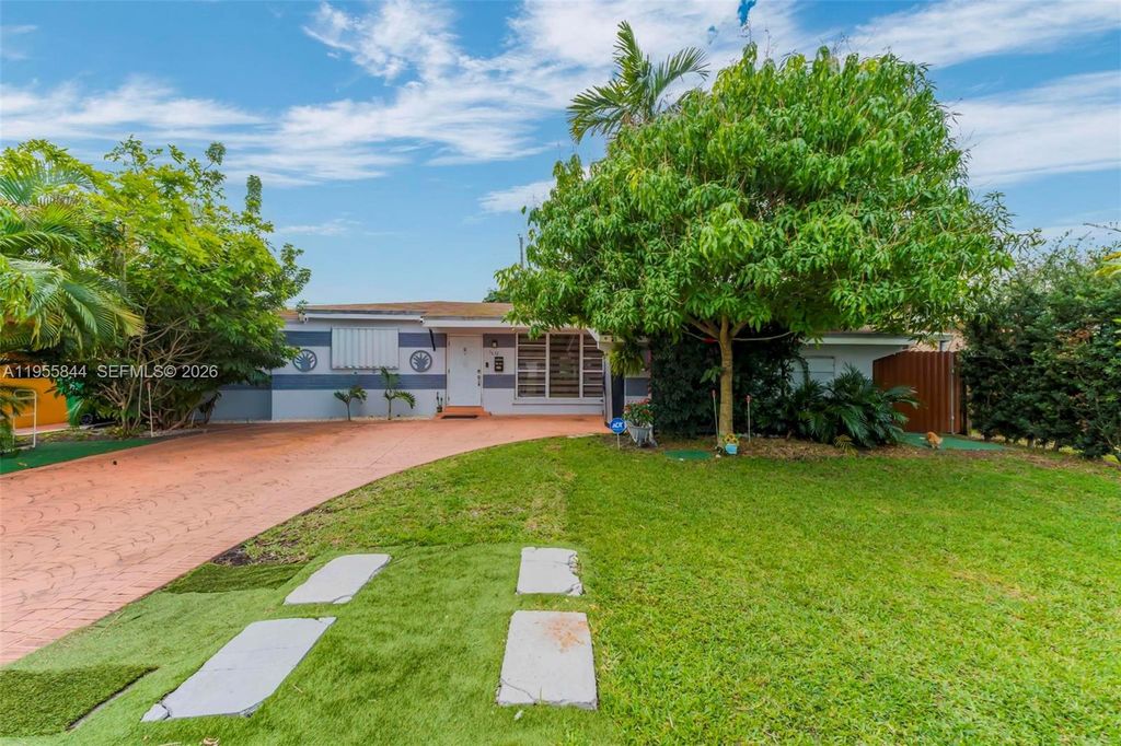 7630 Plantation Blvd, Miramar, FL 33023