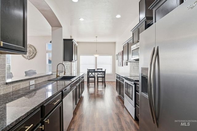 2528 S Garibaldi Ave, Meridian, ID 83642