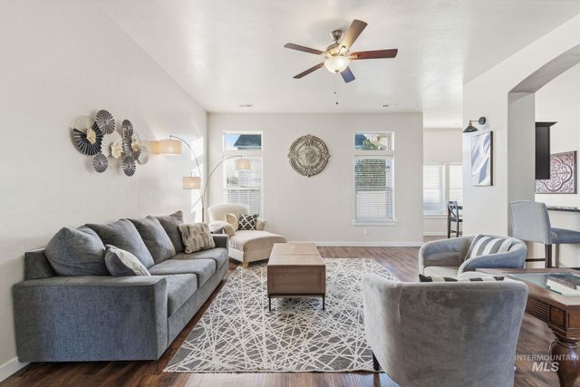 2528 S Garibaldi Ave, Meridian, ID 83642