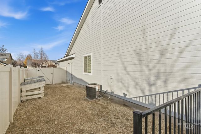 2528 S Garibaldi Ave, Meridian, ID 83642