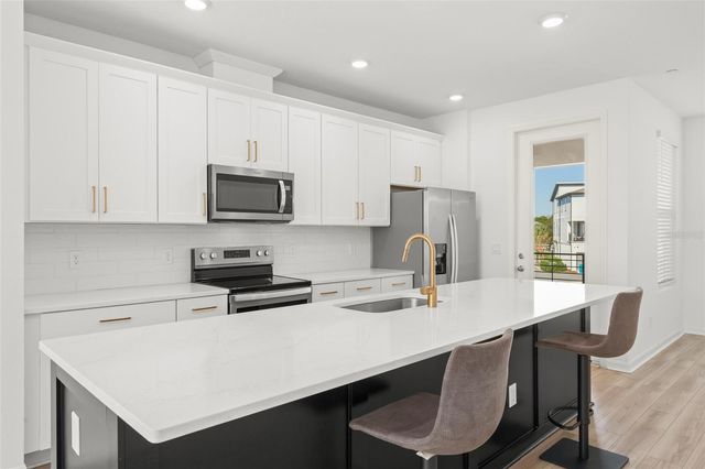 12977 GABOR AVENUE, Orlando, FL 32827