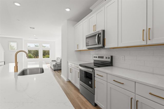 12977 GABOR AVENUE, Orlando, FL 32827