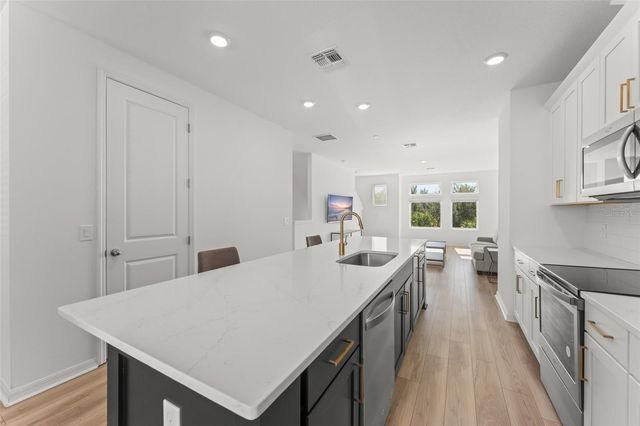 12977 GABOR AVENUE, Orlando, FL 32827