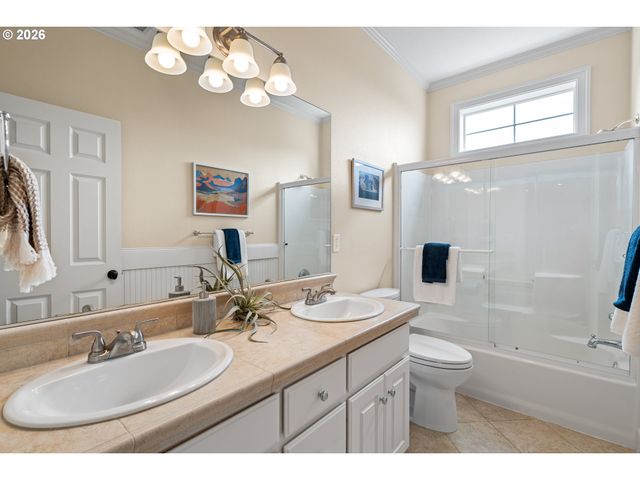 1803 Nw CEDAR RIDGE Dr, Portland, OR 97229