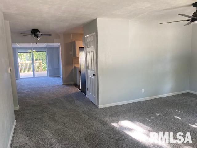 926 CIMARRON Drive, Davenport, IA 52804