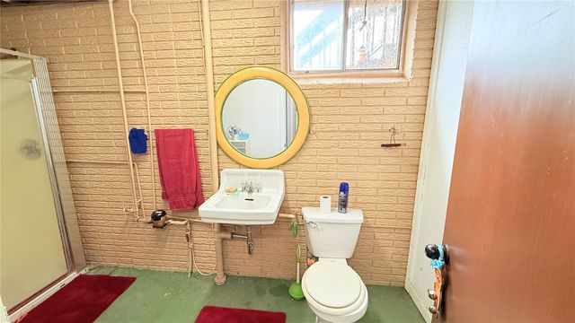 2608 Wilson SW, Cedar Rapids, IA 52404