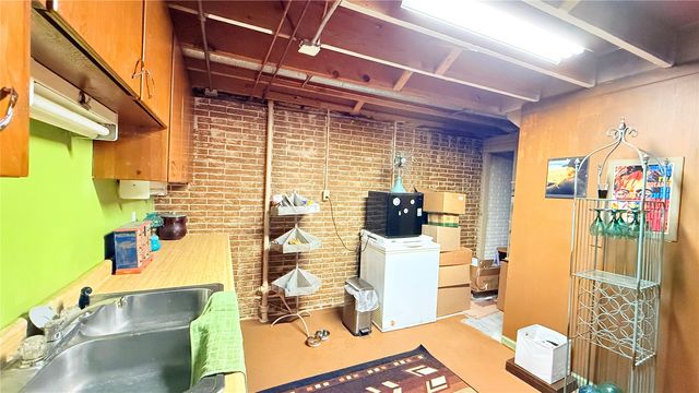 2608 Wilson SW, Cedar Rapids, IA 52404