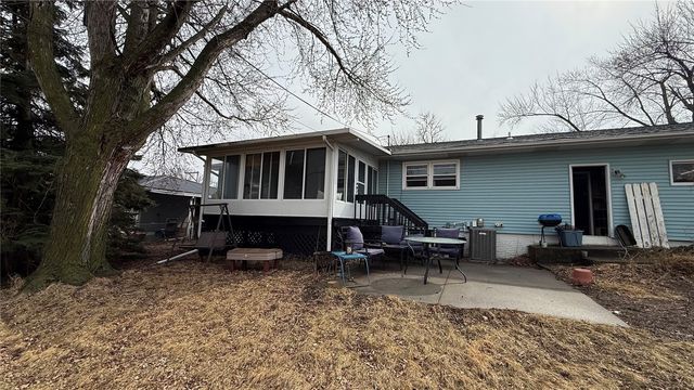 2608 Wilson SW, Cedar Rapids, IA 52404