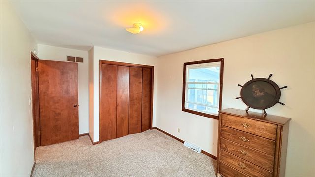 2608 Wilson SW, Cedar Rapids, IA 52404