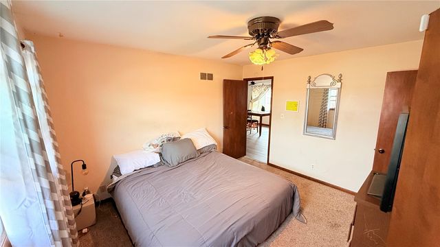 2608 Wilson SW, Cedar Rapids, IA 52404