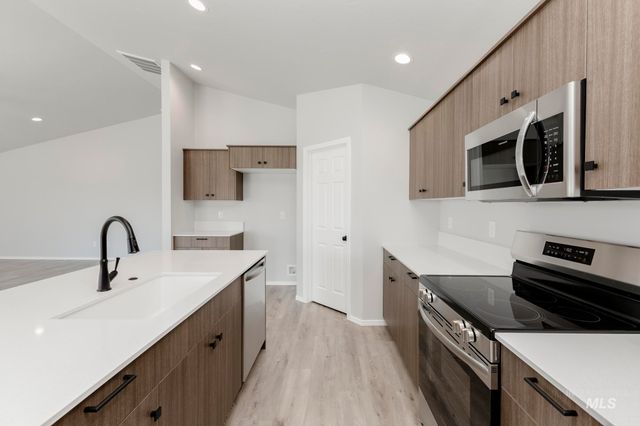 212 Idalou Way, Caldwell, ID 83605