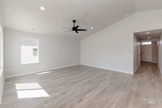212 Idalou Way, Caldwell, ID 83605