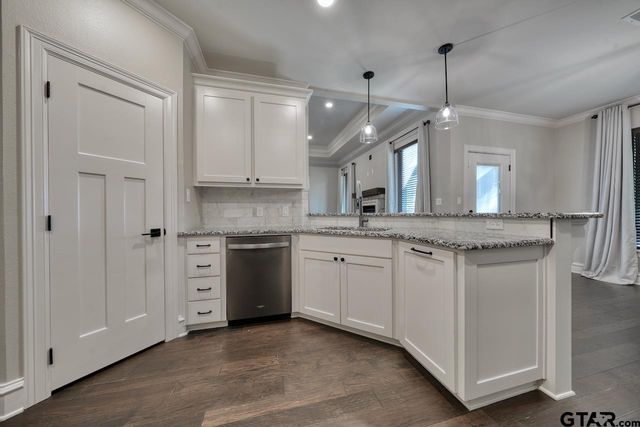 12109 Oak Grove, Lindale, TX 75771