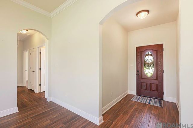 9277 Yellowfin Dr, Denham Springs, LA 70726