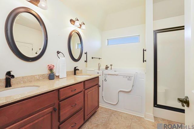 9277 Yellowfin Dr, Denham Springs, LA 70726