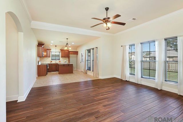 9277 Yellowfin Dr, Denham Springs, LA 70726