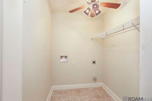 9277 Yellowfin Dr, Denham Springs, LA 70726