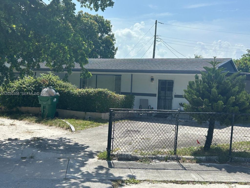 4301 NW 171st Street, Miami Gardens, FL 33055