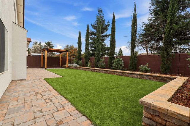 3110 Strand Rd, Rocklin, CA 95765