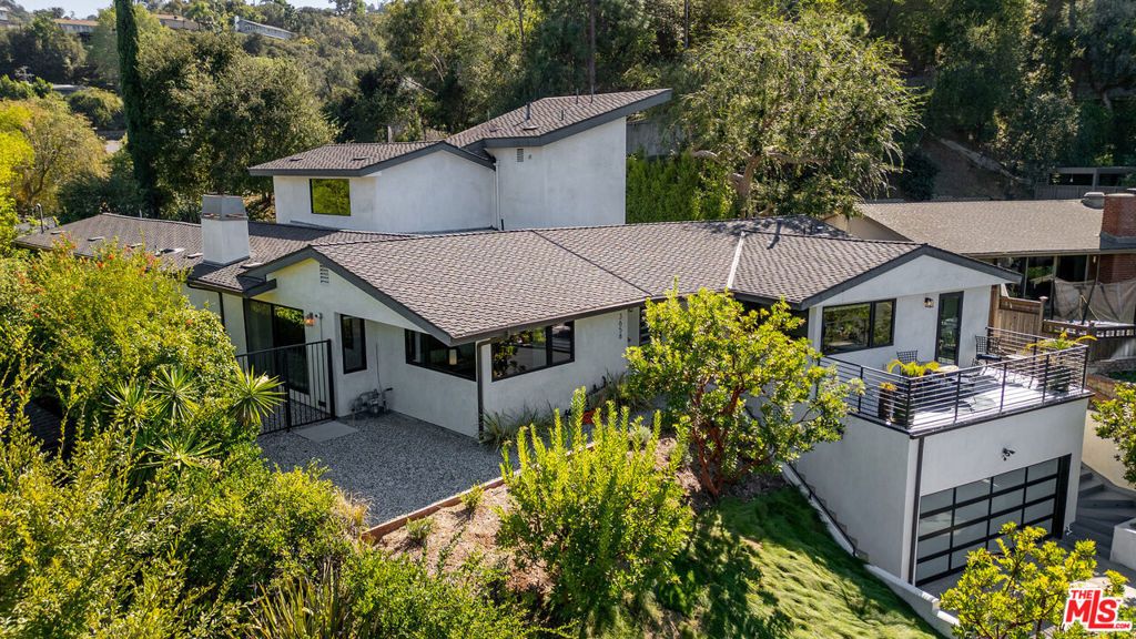 3658 Willowcrest Avenue, Studio City, CA 91604 — photo 3