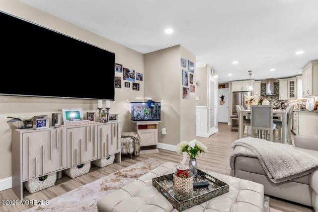 34 Butternut Lane, Bayville, NJ 08721