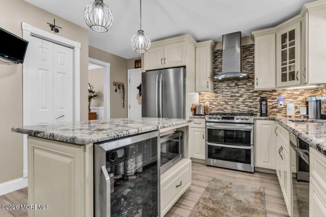 34 Butternut Lane, Bayville, NJ 08721